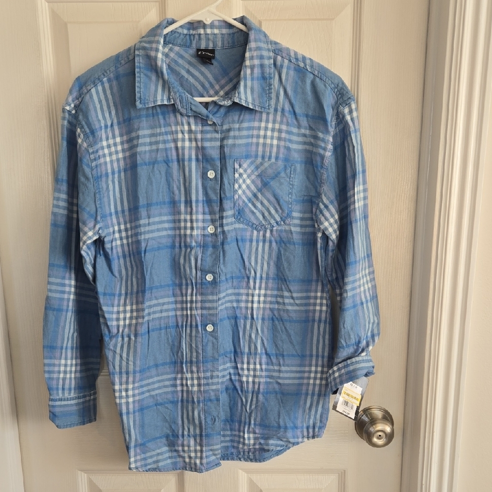 Art Class Light Blue Plaid Button Down Shirt